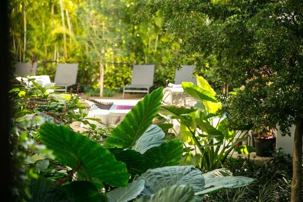Clad Landscape Architecture