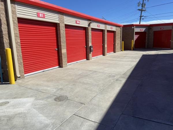 Westridge Pkwy Self-Storage