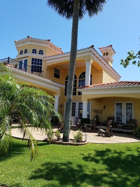 Distinctive Coatings Inc.