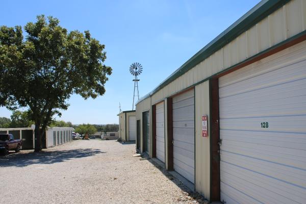 Crestway Parking & Storage