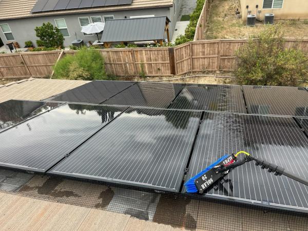 Affordable Solar Cleaning Pros