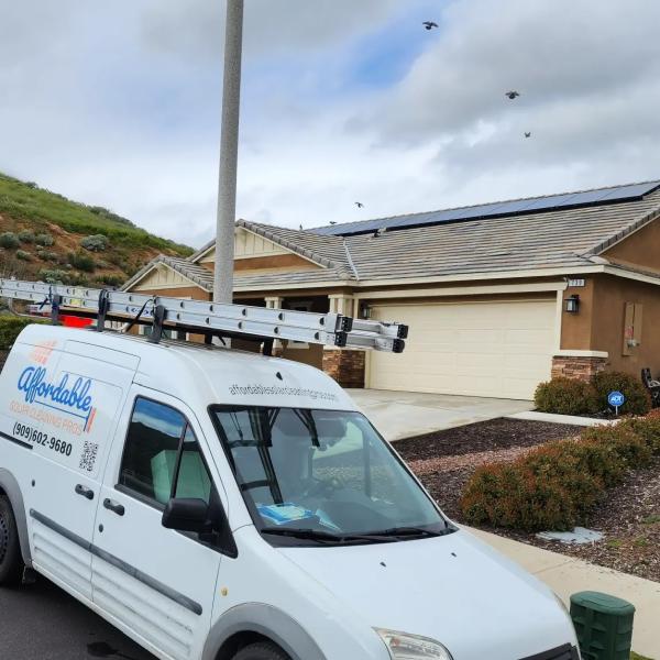 Affordable Solar Cleaning Pros