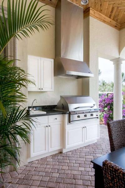 Whitecap Outdoor Kitchens