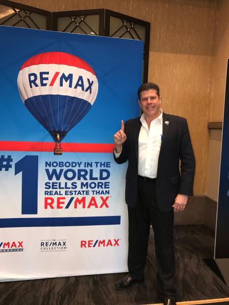 Hector Vidaurre & Team Re/Max Select Group