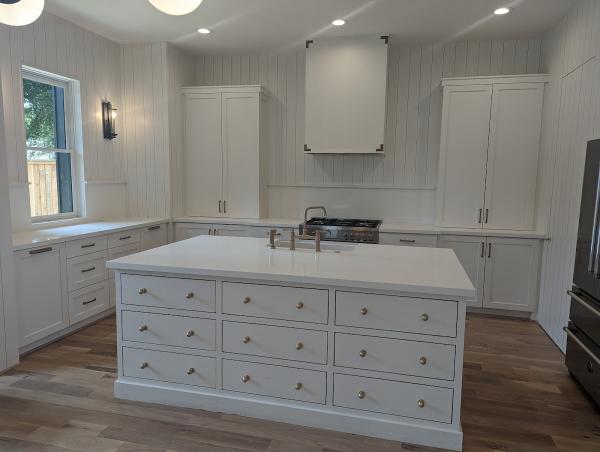 Skyline Custom Cabinets