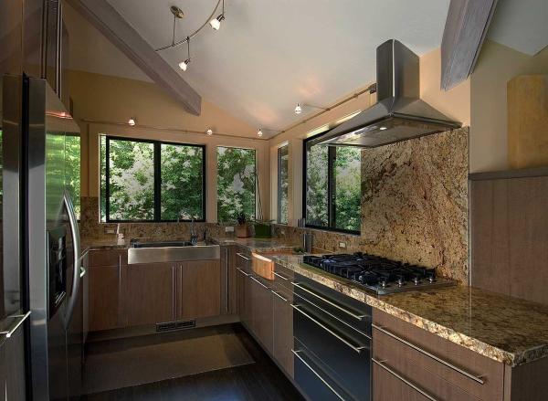 Creative Homeworks Custom Building & Remodeling