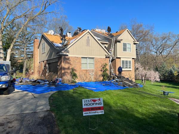 911 Roofing