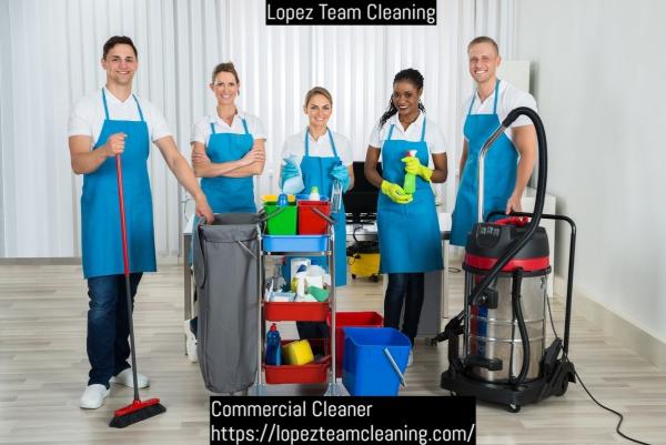 Lopez Team Cleaning