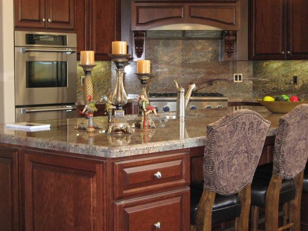 A Luna's Marble and Granite