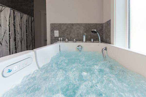 Independent Home Walk-In Bathtubs