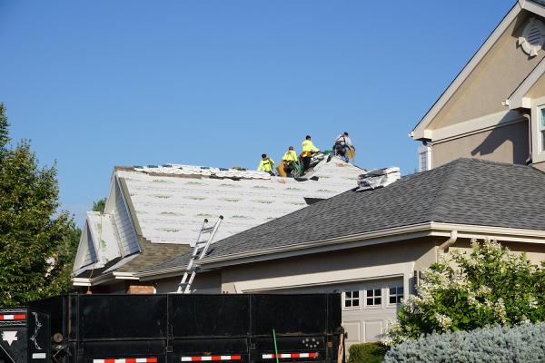 Lion Roofing & Gutters