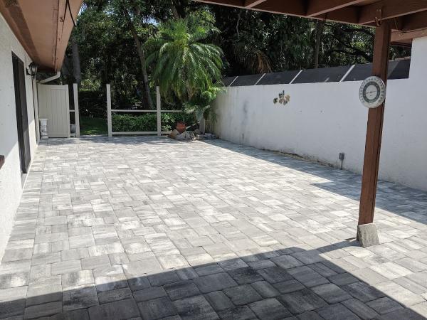 Riverside Outdoor Living