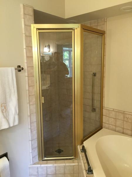 California Frameless Shower Doors Hermosa Glass & Mirror