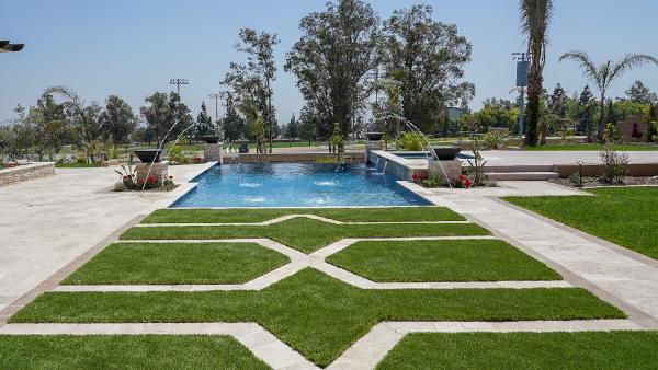 Hansen Pool Construction