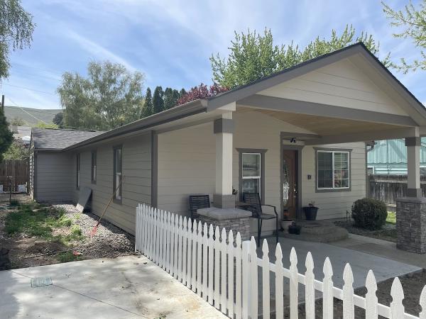 Alpha Roofing & Gutters