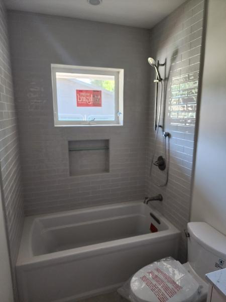 Hernan's Custom Tile & Stone