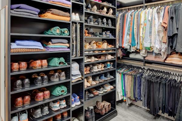 Closets By McKenry