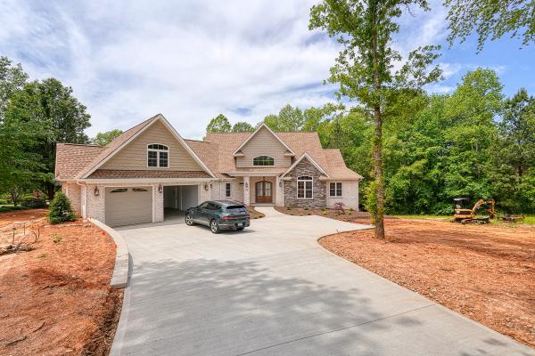 C&M Custom Homes