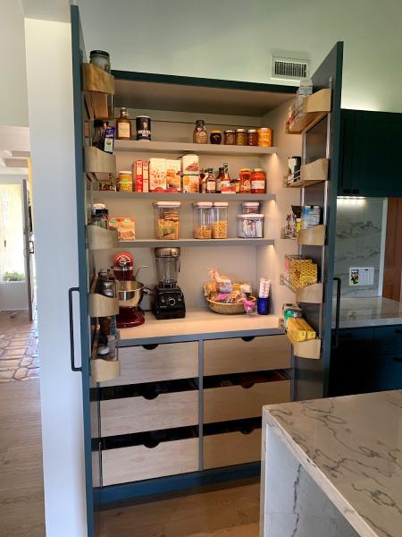 Hernandez Cabinets