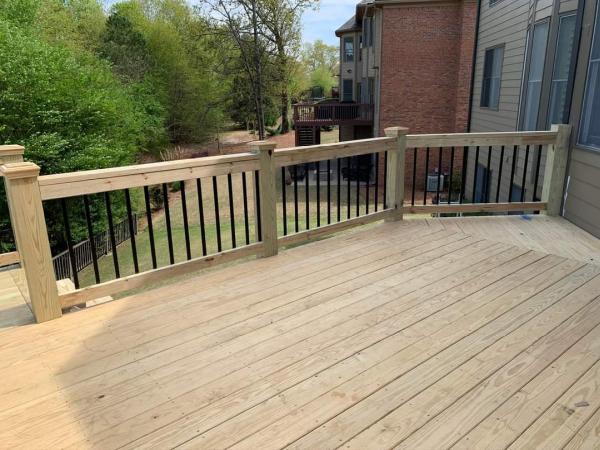 Lakeland Deck