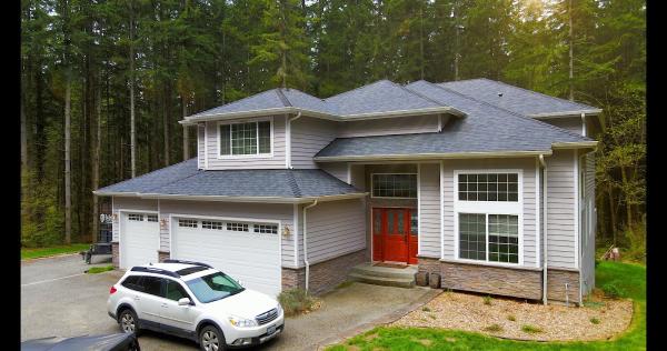 Four Seasons Roof & Remodel Service