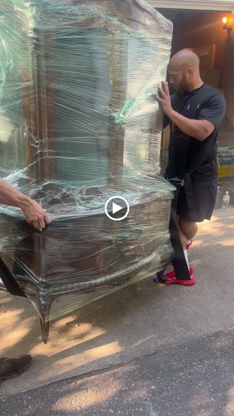 EZ Breezy Movers