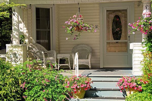 Amazing Exteriors
