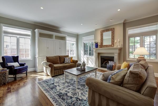 Royal Home Stagers LLC