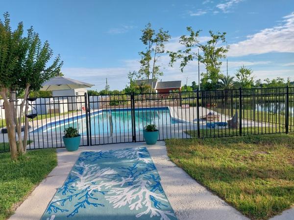 Vinyl Fence Solutions