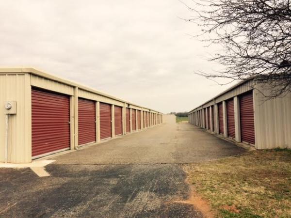 Clemson Boulevard Mini Storage