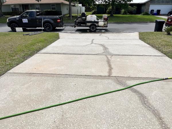 Nelsons Lawn and Power Washing Service LLC