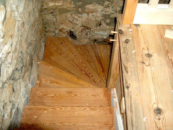 Vintage Renovation & Construction
