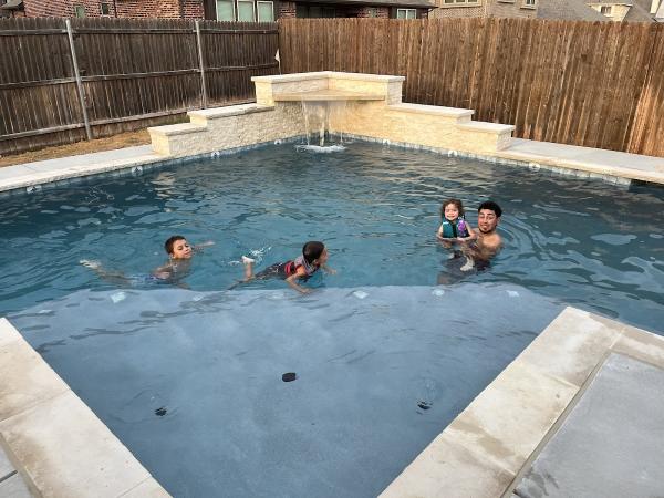Splash Away Pool & Spa