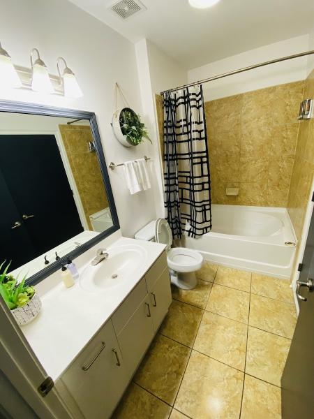 Naturalista Cleaning Services LLC
