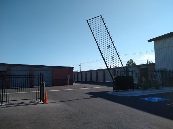 Storage on Geneva