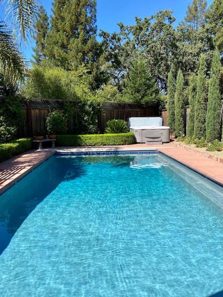Geo's Pool and Spa Company