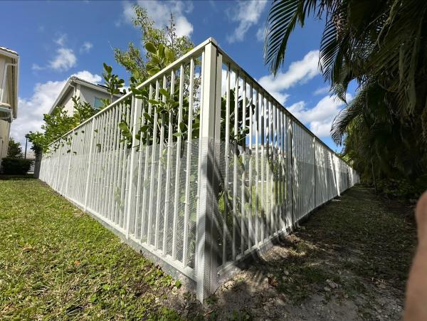 Everglades Lawn and Landscaping