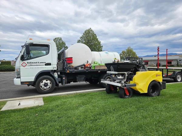 Inland Lawn Maintenance