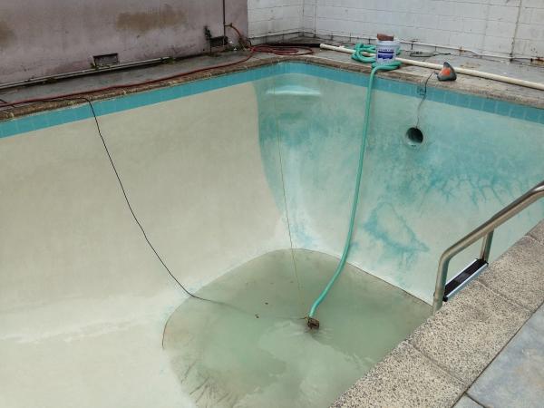 Living Water Pool Service