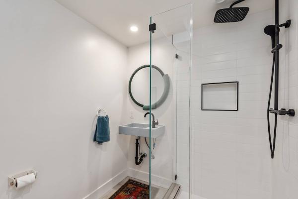 LB Construction & Remodeling