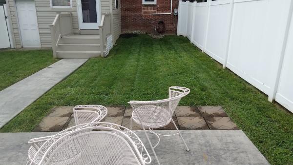 Benton's Lawn&landscape