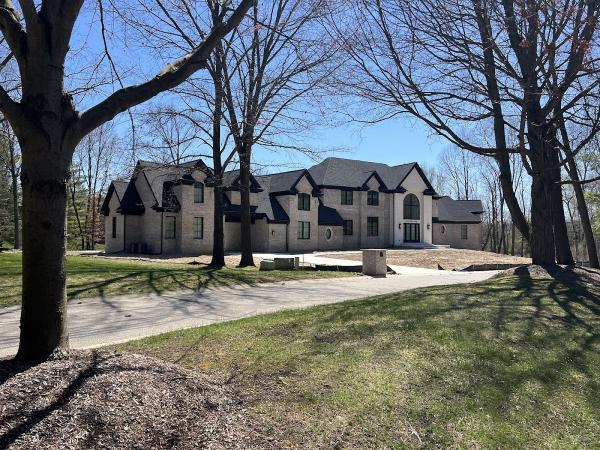 Stone Hollow Properties and Development