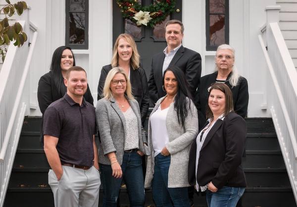 Re/Max Advantage: Knapp/Knight Team