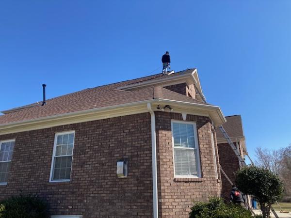 Maen Roofing LLC