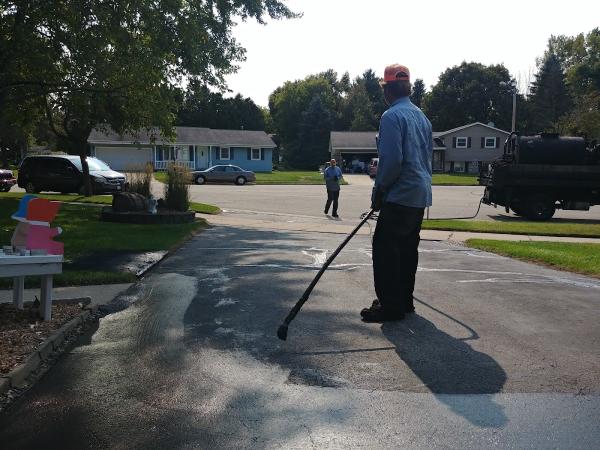 NR Asphalt & Pavement Maintenance