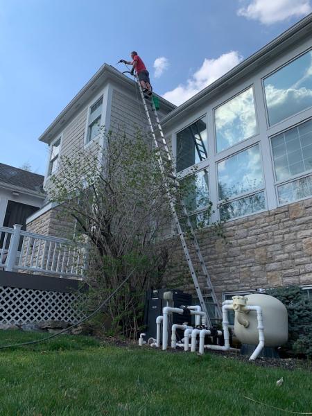 Superior Window & Gutter Cleaning