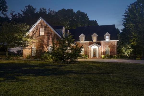 Coldwell Banker Lewis & Associates