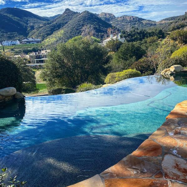 Super Clear Pool Service