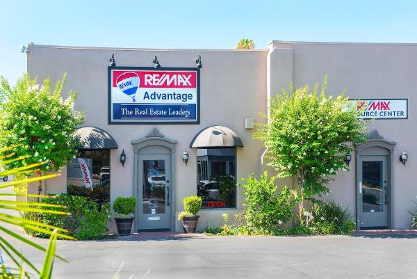 Re/Max Advantage