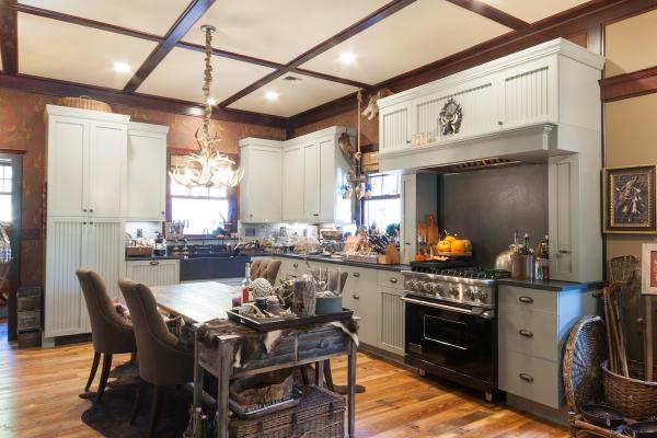 Luxcraft Cabinets